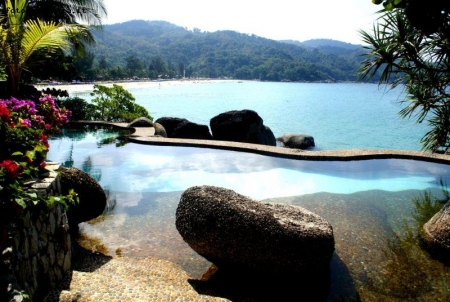 dalla piscina al mare