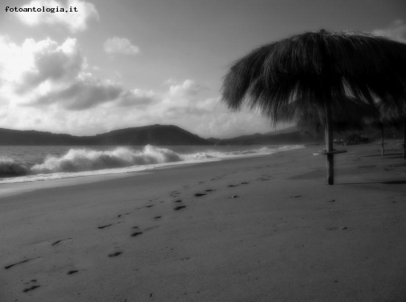 ...spiaggia deserta....