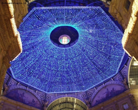 Cupola blu.