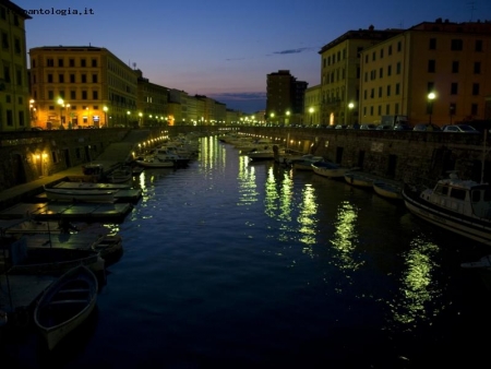 l'Alba sui fossi di Livorno