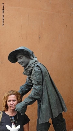STATUA VIVENTE