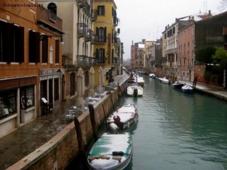 Neve a Venezia nel sestiere di Dorsoduro