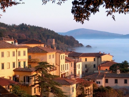 Cortona in Autunno