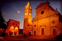 Foto Precedente: cattedrale by night 