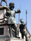 Prossima Foto: Torino - Monumento a Carlo Alberto, particolare