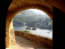 Prossima Foto: Le antiche pietre e la marina