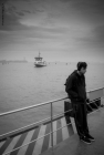 Prossima Foto: Waiting for the big boat.