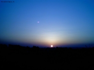 L'alba  azzurra?