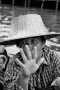 Prossima Foto: venditrice su barca-chao phraya-