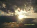 Prossima Foto: sole tra le nuvole